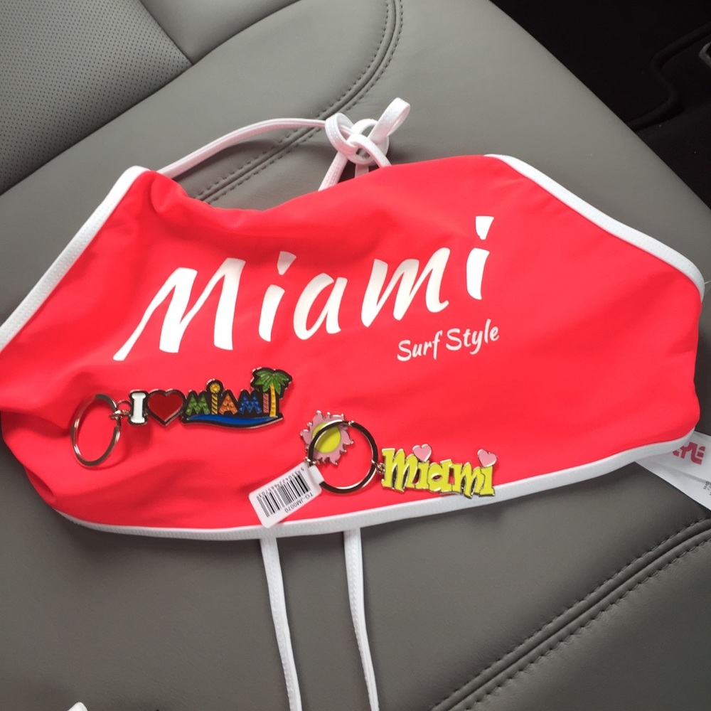 MIAMI surf style💄
